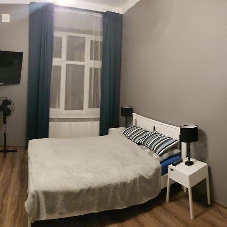Apartamenty Rowna 凯尔采 外观 照片