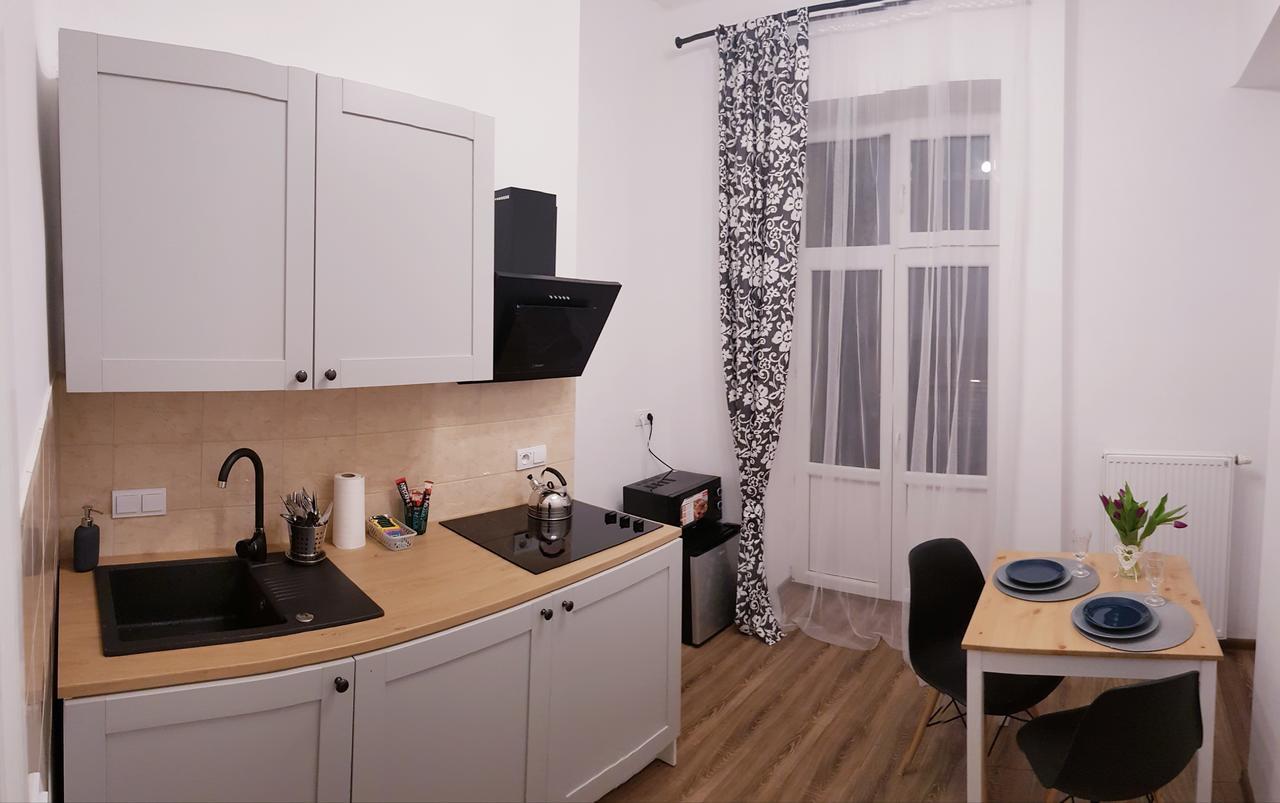 Apartamenty Rowna 凯尔采 外观 照片