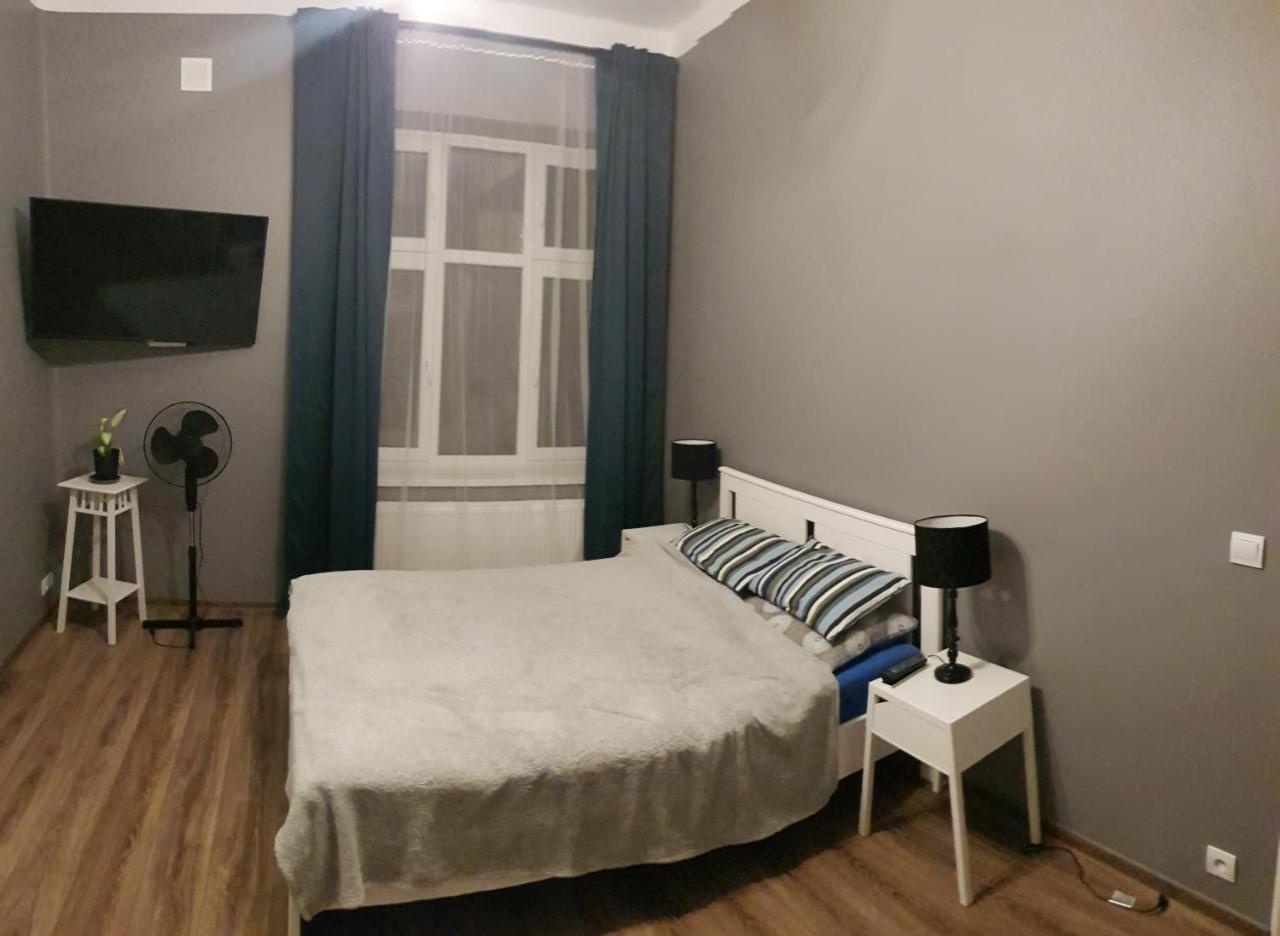 Apartamenty Rowna 凯尔采 外观 照片