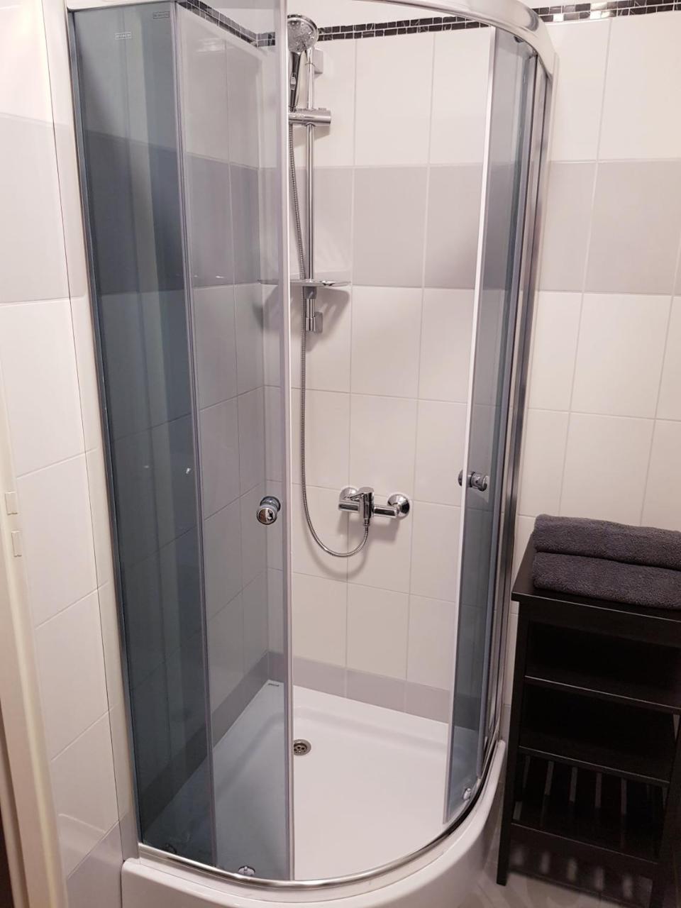 Apartamenty Rowna 凯尔采 外观 照片